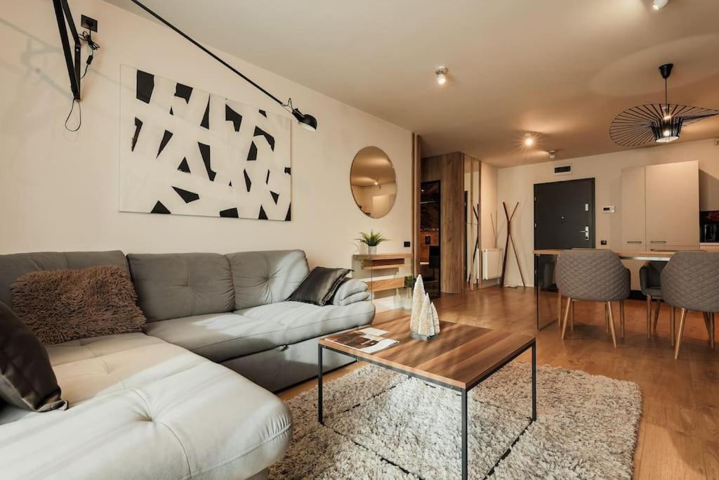 Nest Inn Magic Apartment كلوج-نابوكا المظهر الخارجي الصورة